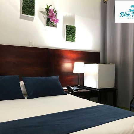 Hostal Blue Pacific Manta Bagian luar foto