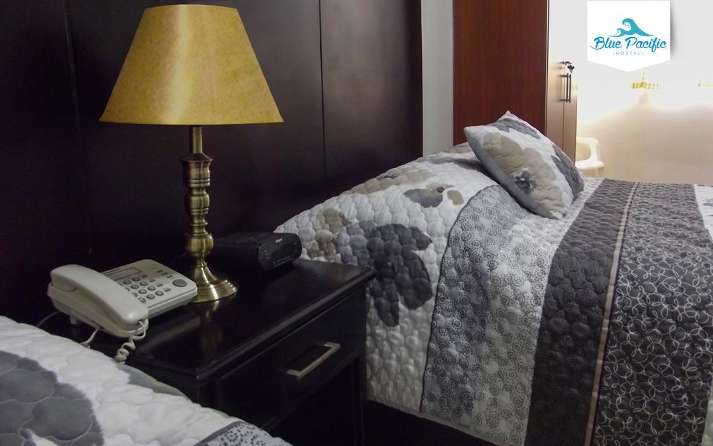 Hostal Blue Pacific Manta Bagian luar foto