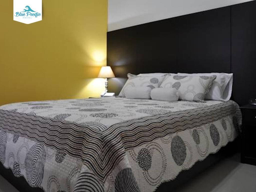 Hostal Blue Pacific Manta Bagian luar foto