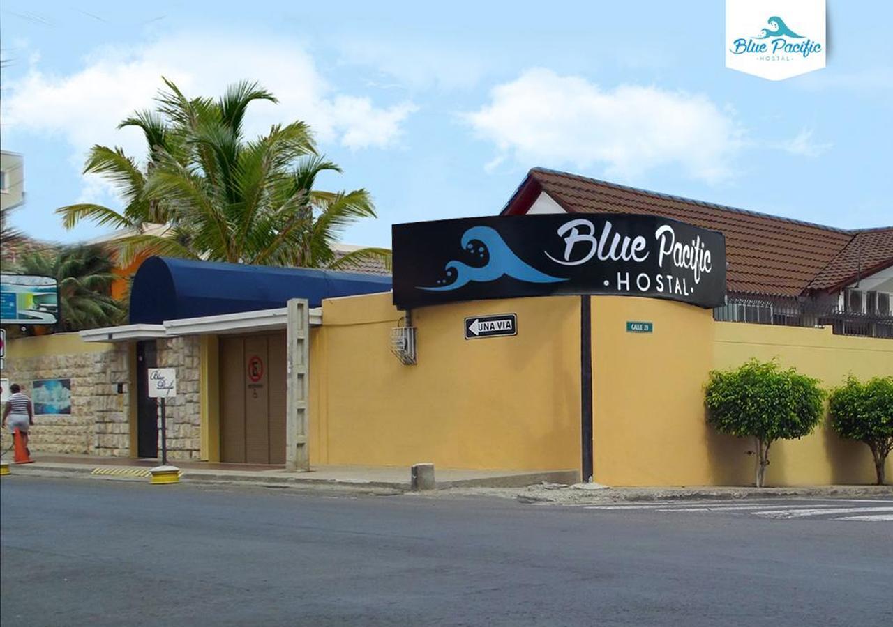 Hostal Blue Pacific Manta Bagian luar foto