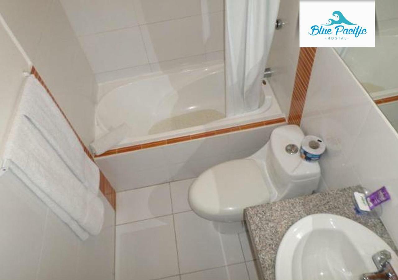 Hostal Blue Pacific Manta Bagian luar foto