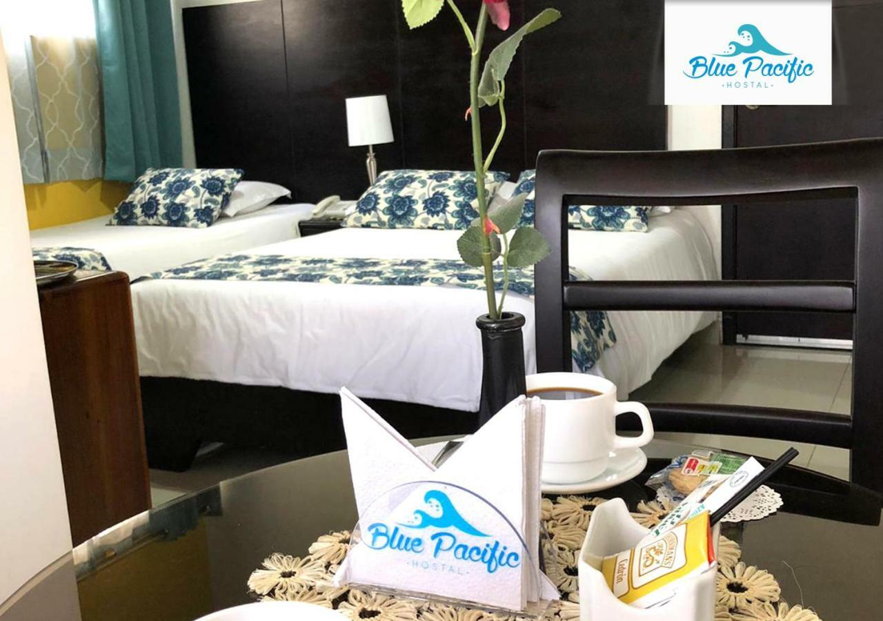 Hostal Blue Pacific Manta Bagian luar foto